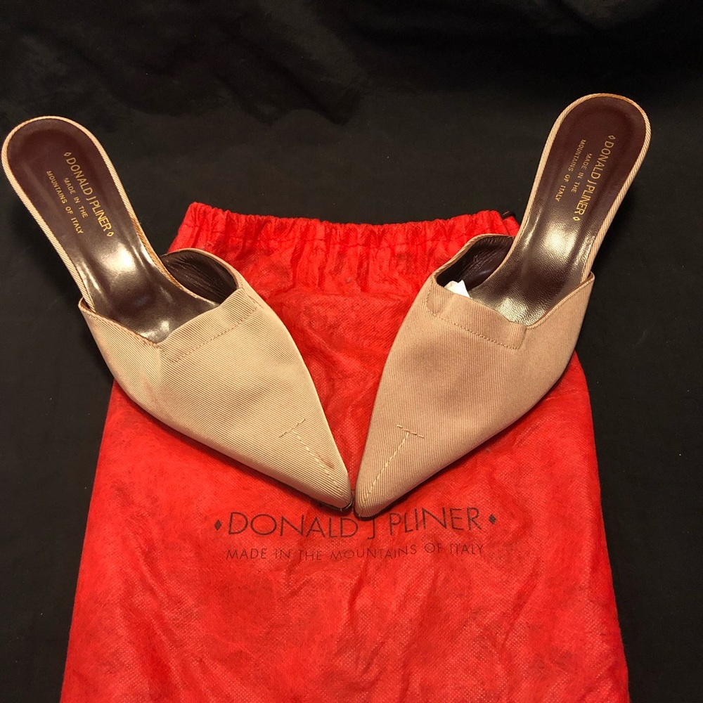 Donald J Pliner Mule